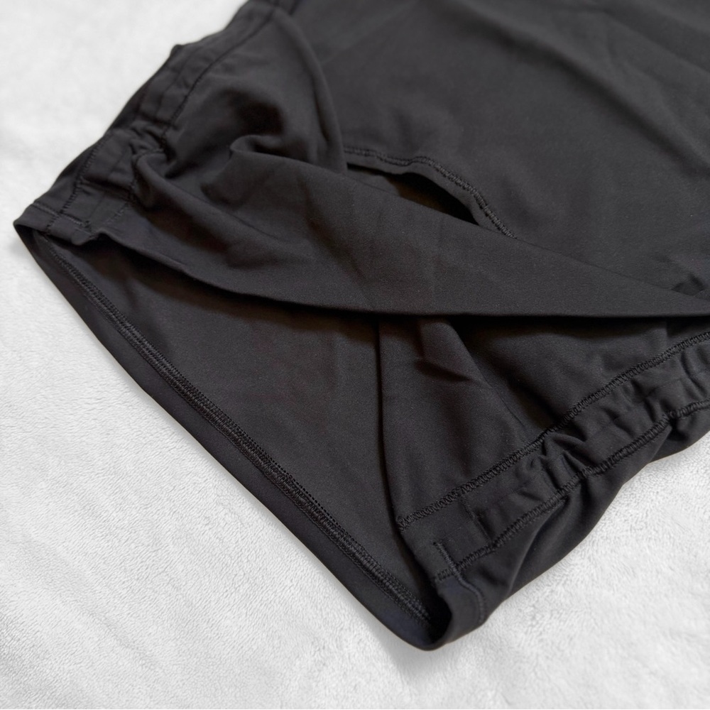 NWT Lululemon All It Takes Back-Twist Tee *Silky – Black – Size 4 - Picture 4 of 8